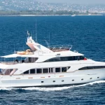 Benetti 115 yate de alquiler charter en Ibiza