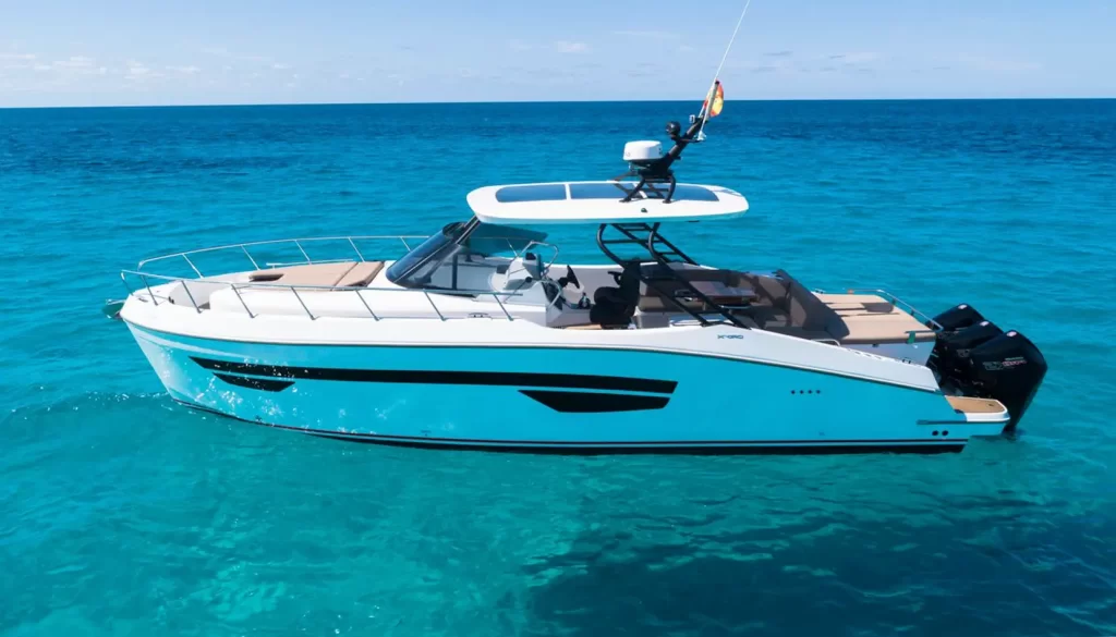 Oryx 379 barco de alquiler charter en Ibiza